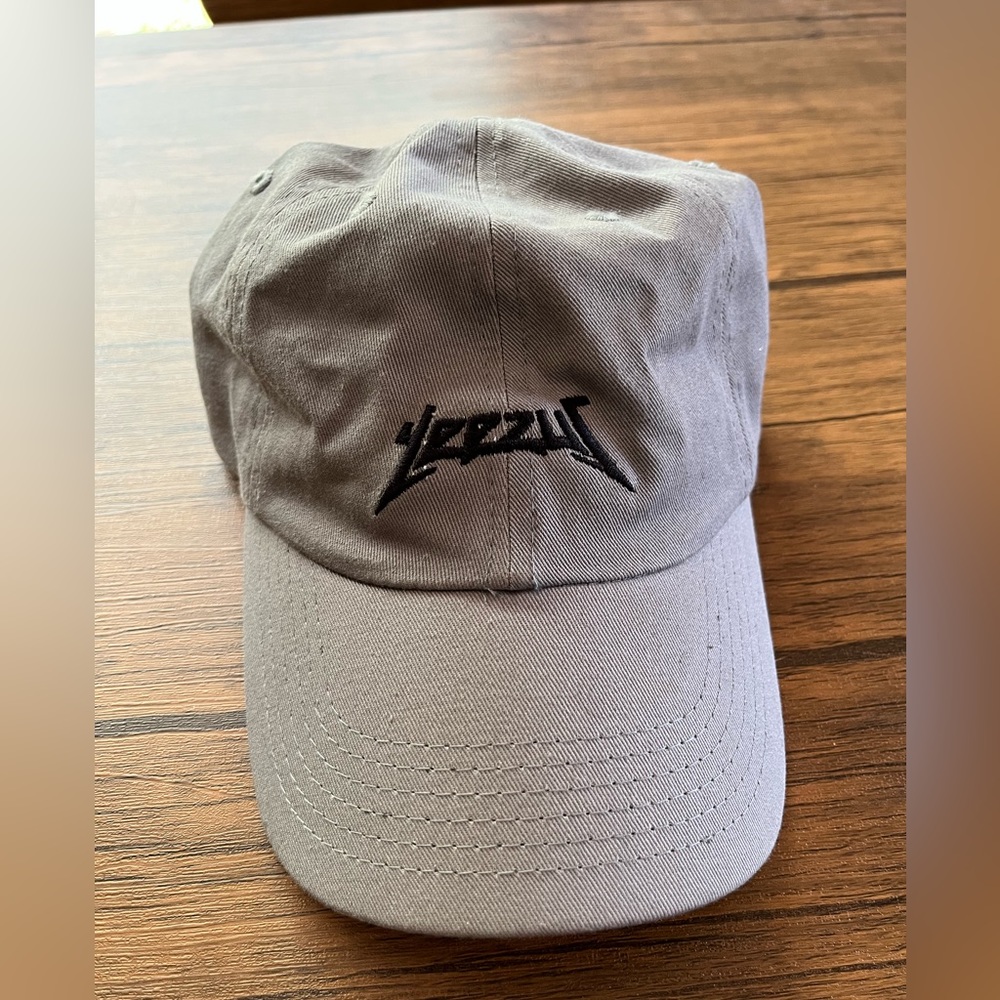 Gray cap